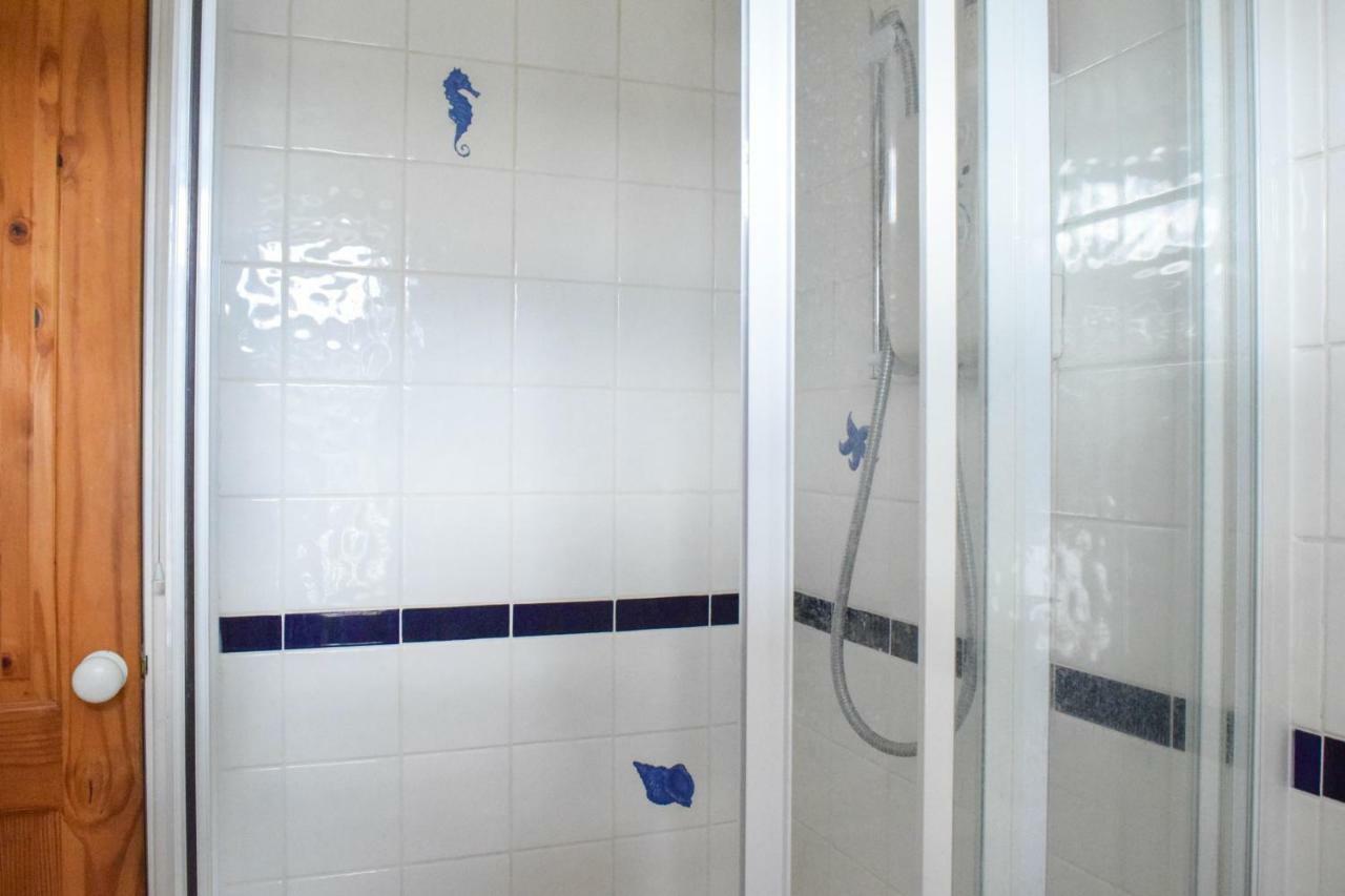 3 Bedroom Family House With A Superb Kitchen And Garden لندن المظهر الخارجي الصورة